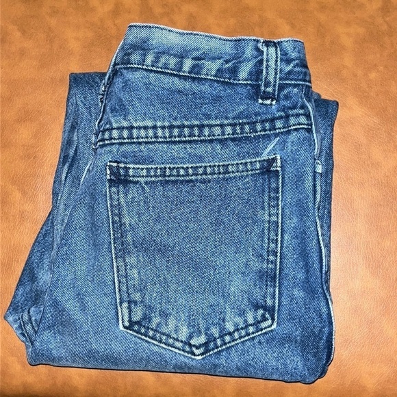 Rio Vintage High Rise Jeans by Stephen Mardon Size 7L - Picture 4 of 16